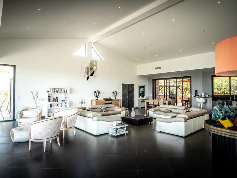 Villa Sainte-Lucie-de-Porto-Vecchio - 8 chambres - 596m²