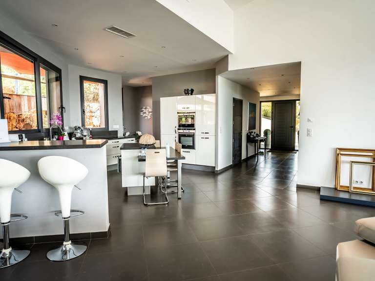 Villa Sainte-Lucie-de-Porto-Vecchio - 8 chambres - 596m²