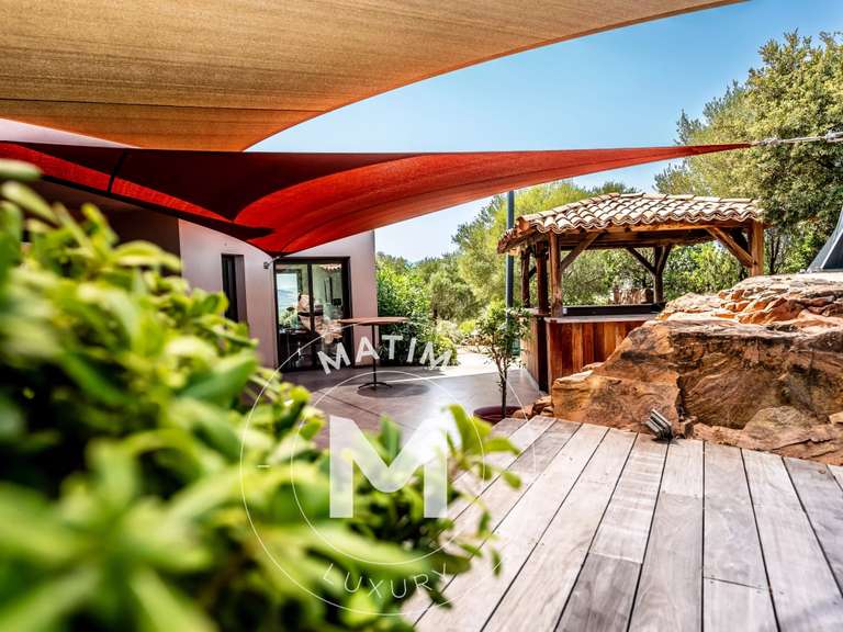 Villa Sainte-Lucie-de-Porto-Vecchio - 8 chambres - 596m²