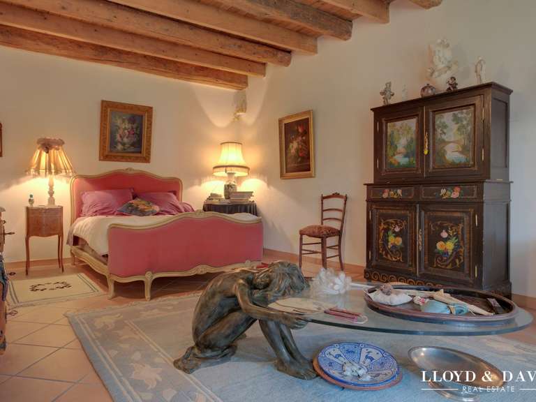 Maison Sainte-Marie-d'Alloix - 5 chambres - 274m²