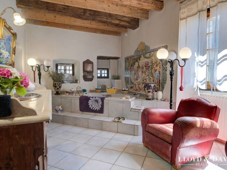 Maison Sainte-Marie-d'Alloix - 5 chambres - 274m²