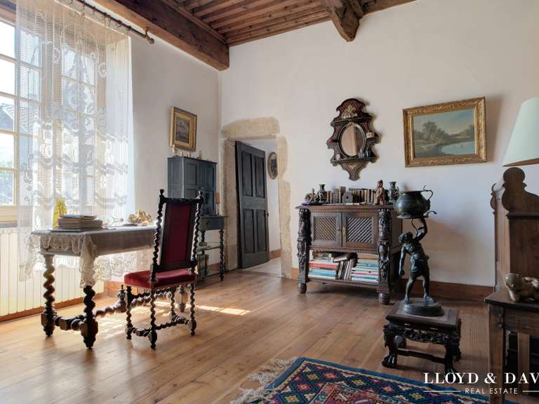 Maison Sainte-Marie-d'Alloix - 5 chambres - 274m²