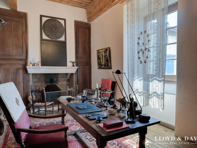 Maison Sainte-Marie-d'Alloix - 5 chambres - 274m²