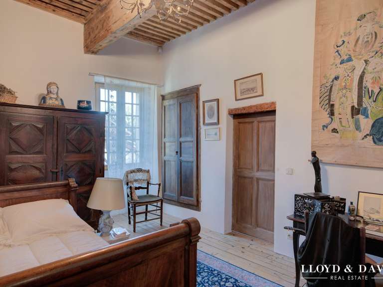 Maison Sainte-Marie-d'Alloix - 5 chambres - 274m²
