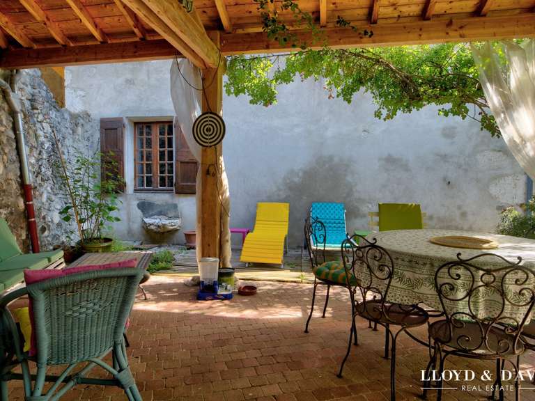 Maison Sainte-Marie-d'Alloix - 5 chambres - 274m²