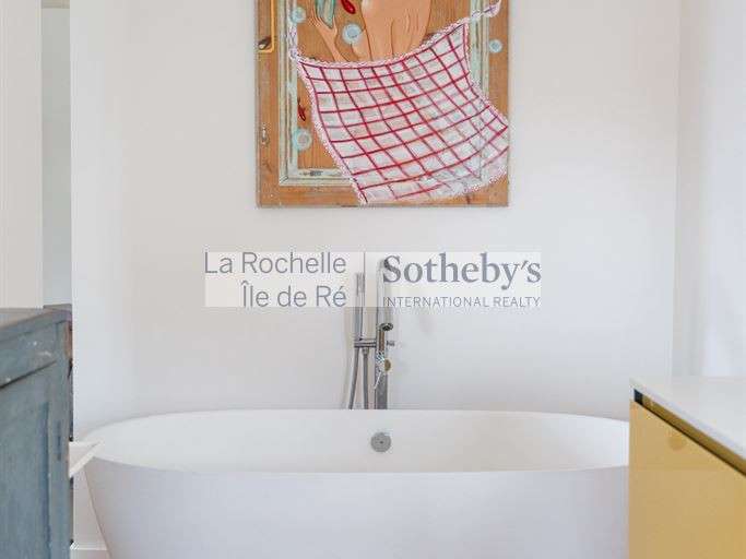 House Sainte-Marie-de-Ré - 5 bedrooms - 320m²