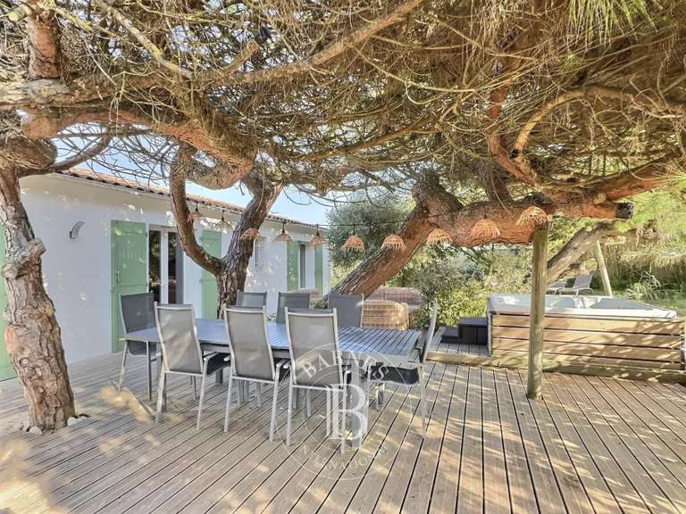 Maison Sainte-Marie-de-Ré - 5 chambres - 155m²