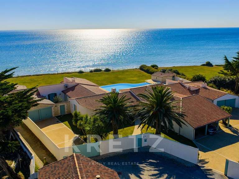 House Sainte-Marie-de-Ré - 3 bedrooms - 480m²