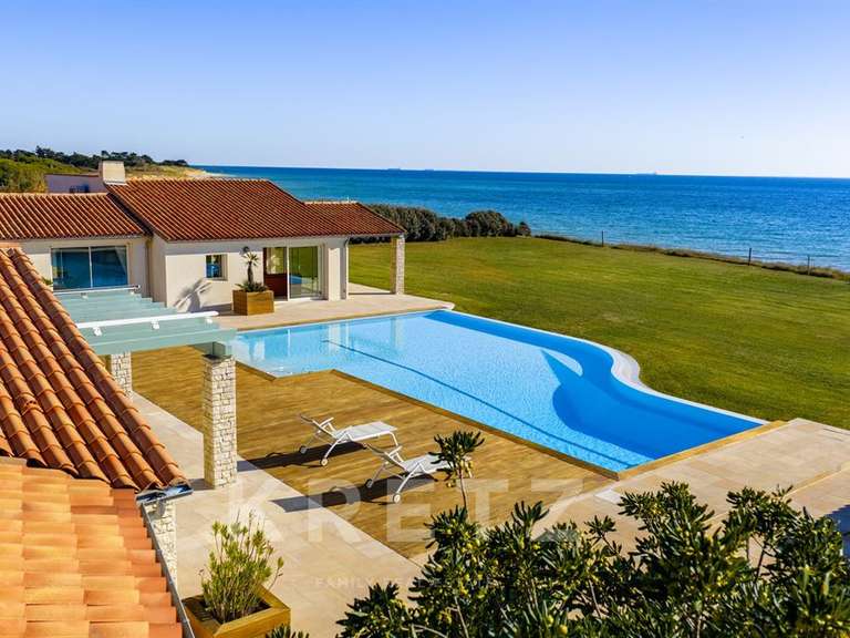 House Sainte-Marie-de-Ré - 3 bedrooms - 480m²