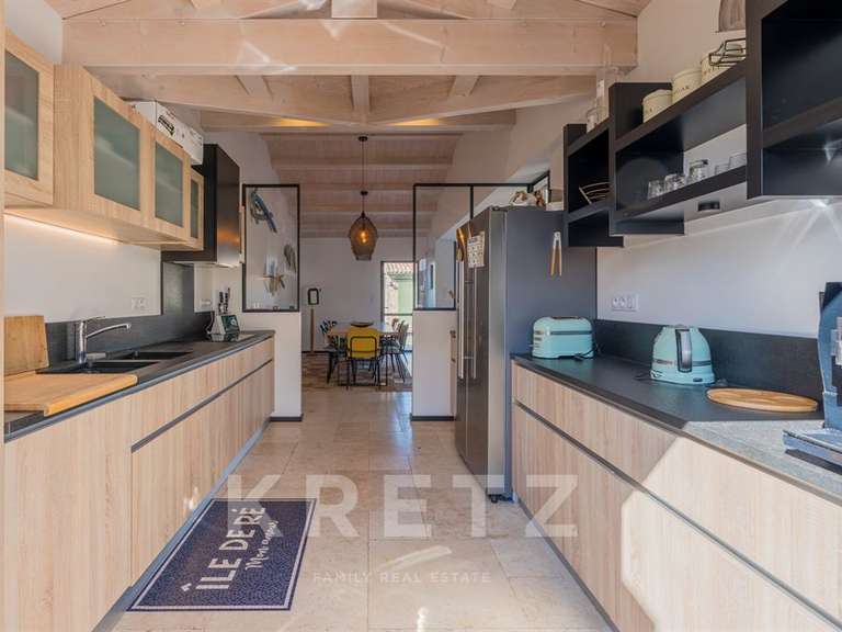 Maison Sainte-Marie-de-Ré - 6 chambres - 190m²