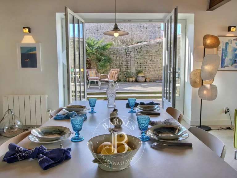 Maison Sainte-Marie-de-Ré - 5 chambres - 177m²