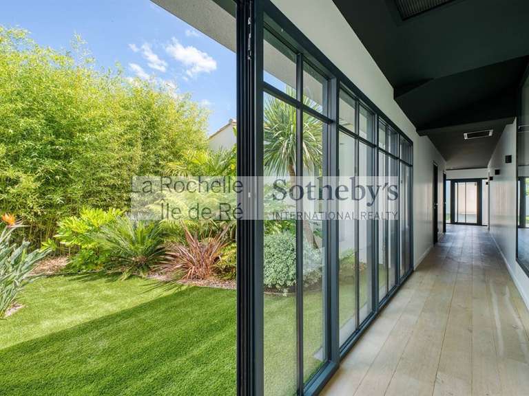 Maison Sainte-Marie-de-Ré - 5 chambres - 288m²