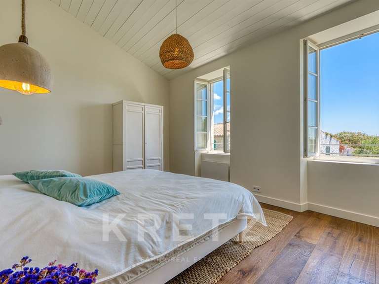 Maison Sainte-Marie-de-Ré - 4 chambres - 230m²
