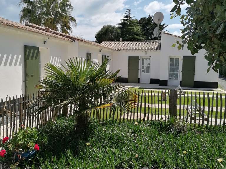 Maison Sainte-Marie-de-Ré - 7 chambres - 218m²