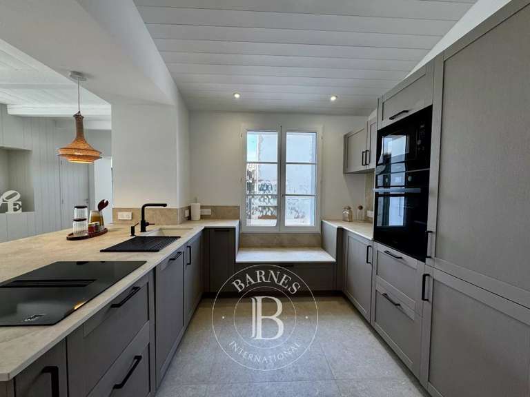 Maison Sainte-Marie-de-Ré - 3 chambres - 141m²