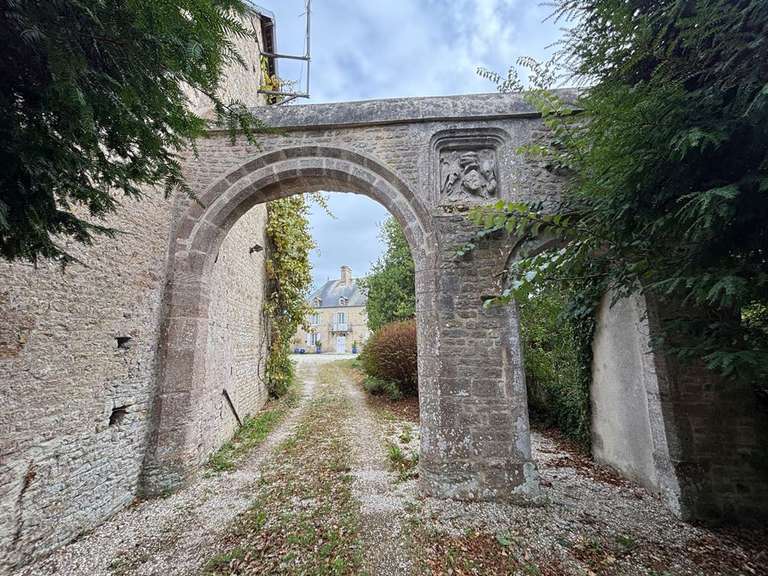 Maison Sainte-Marie-du-Mont - 5 chambres - 2639m²
