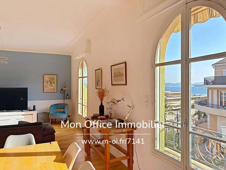 Apartment with Sea view Sainte-Maxime - 3 bedrooms - 93m²