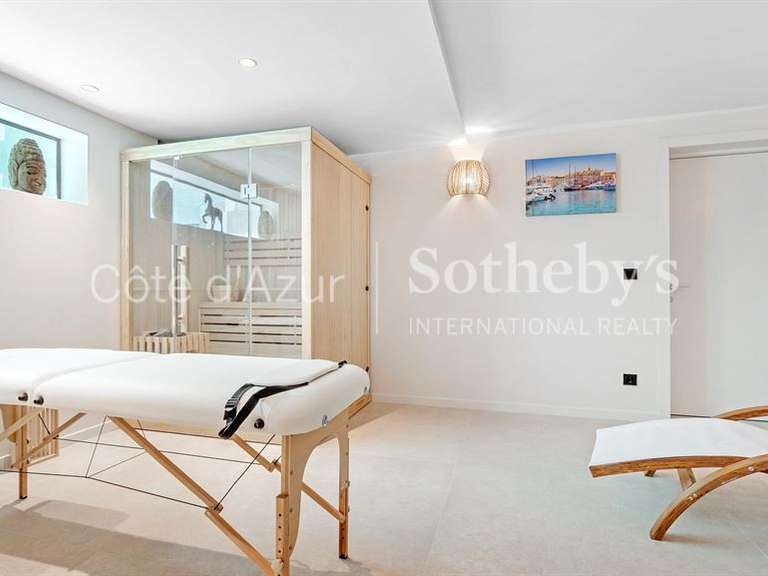 House Sainte-Maxime - 5 bedrooms - 440m²