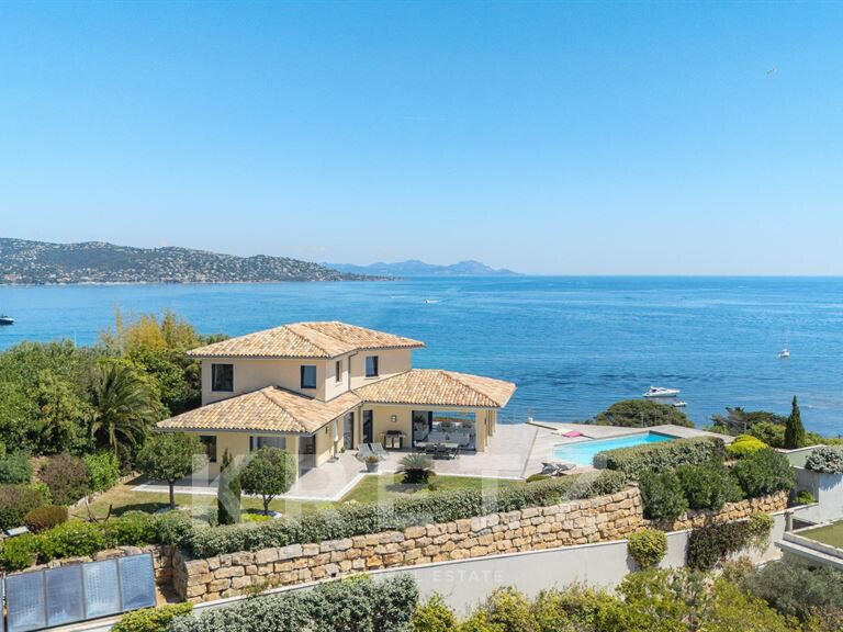 Maison Sainte-Maxime - 5 chambres - 210m²