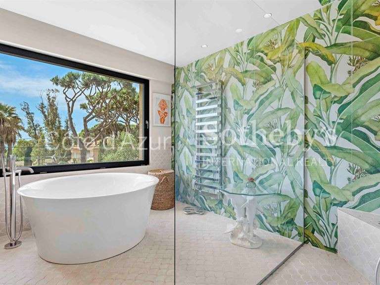 House Sainte-Maxime - 6 bedrooms - 394m²