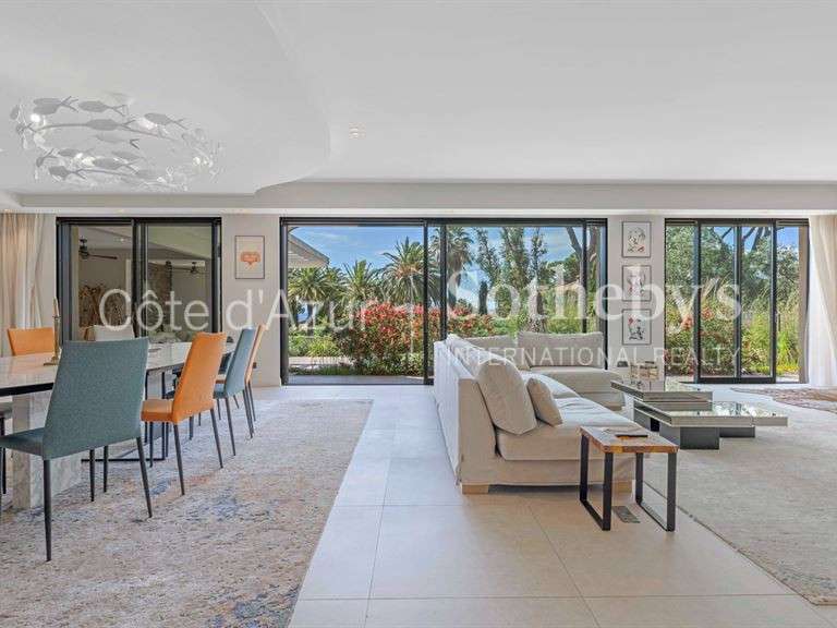 House Sainte-Maxime - 6 bedrooms - 394m²