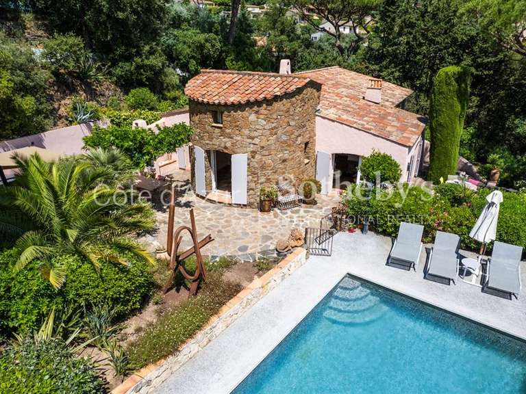 Maison Sainte-Maxime - 6 chambres - 240m²