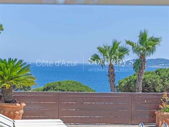Maison Sainte-Maxime - 5 chambres - 295m²