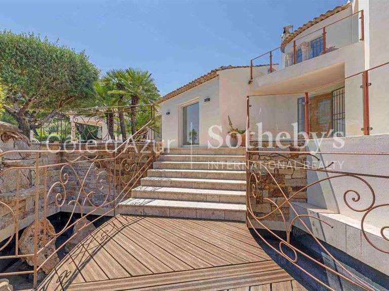 Maison Sainte-Maxime - 5 chambres - 295m²