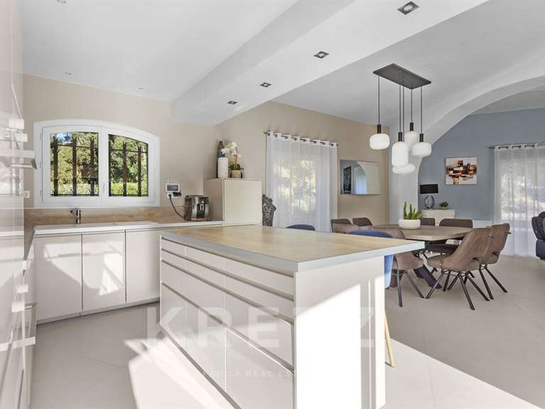 Maison Sainte-Maxime - 6 chambres - 190m²