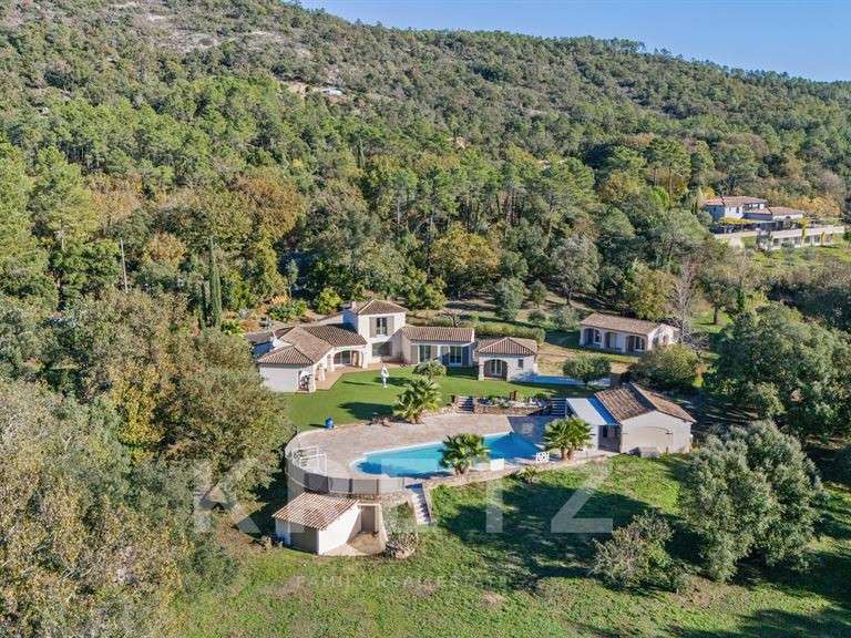 Maison Sainte-Maxime - 6 chambres - 190m²