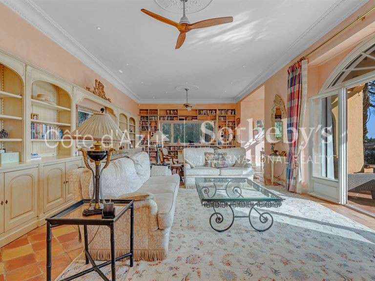 Maison Sainte-Maxime - 8 chambres - 560m²