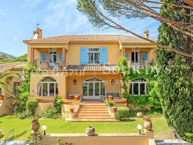 Maison Sainte-Maxime - 8 chambres - 560m²