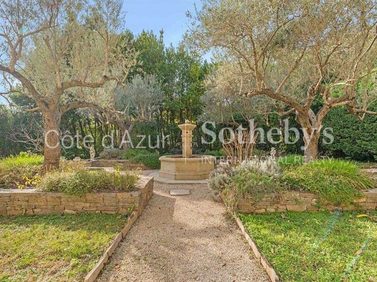 Maison Sainte-Maxime - 8 chambres - 560m²