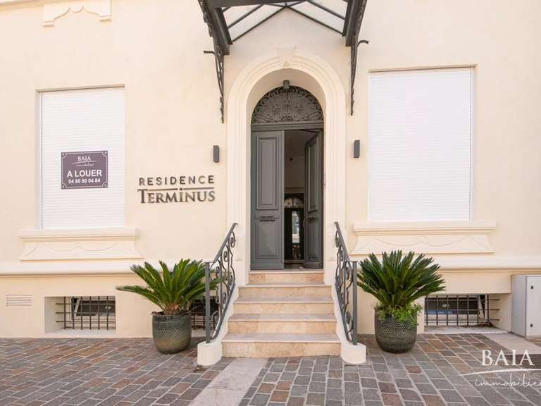 Maison Sainte-Maxime - 6 chambres - 320m²