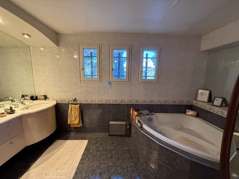 House Sainte-Maxime - 4 bedrooms - 176m²