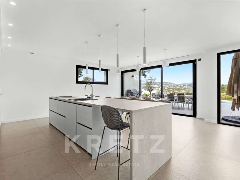Maison Sainte-Maxime - 5 chambres - 200m²