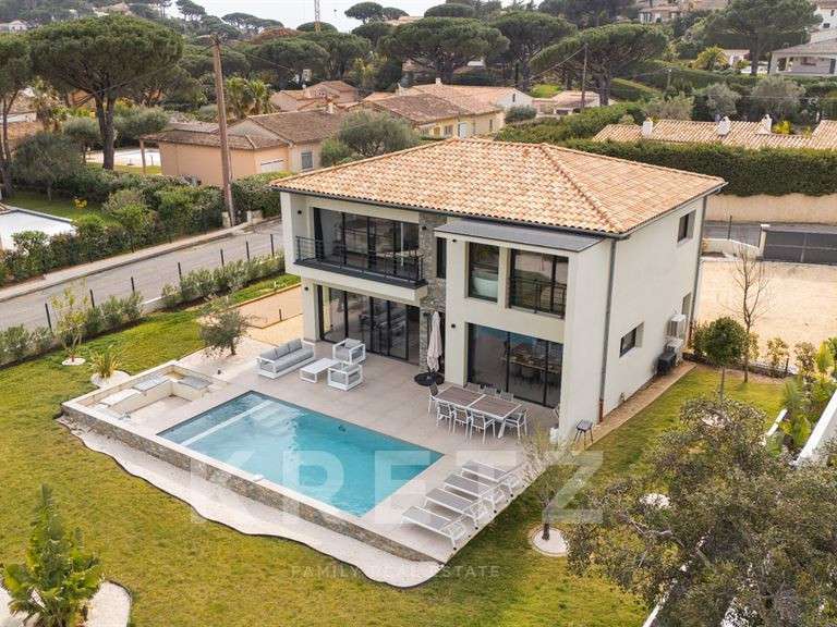 House Sainte-Maxime - 5 bedrooms - 200m²