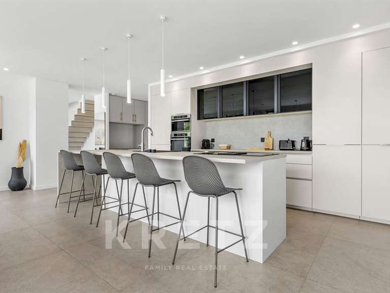 Maison Sainte-Maxime - 5 chambres - 200m²