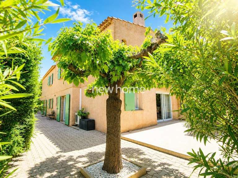 House Sainte-Maxime - 6 bedrooms - 232m²
