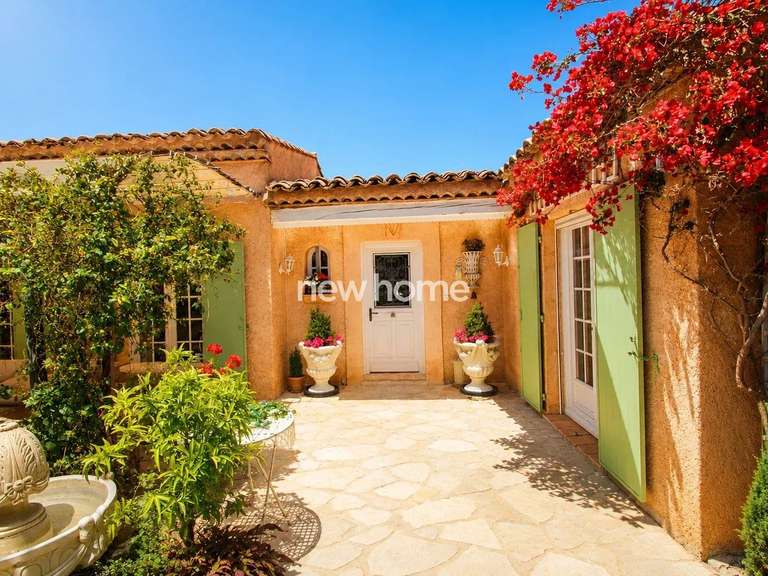 House Sainte-Maxime - 6 bedrooms - 232m²