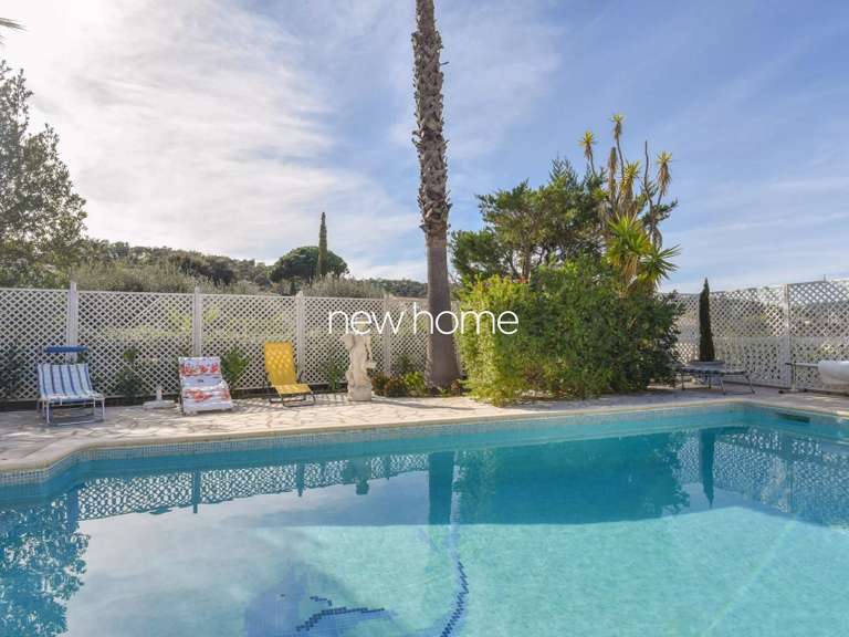 Maison Sainte-Maxime - 6 chambres - 232m²