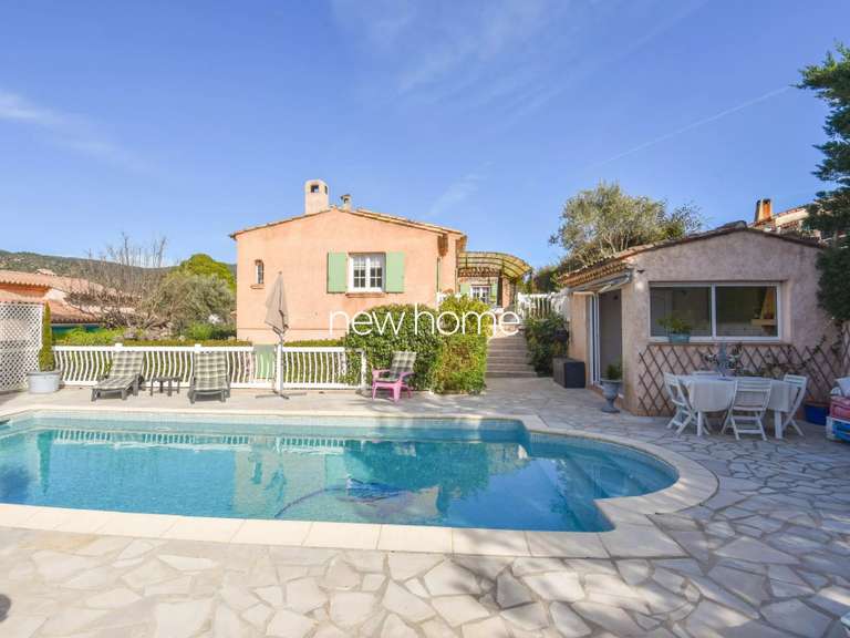 Maison Sainte-Maxime - 6 chambres - 232m²