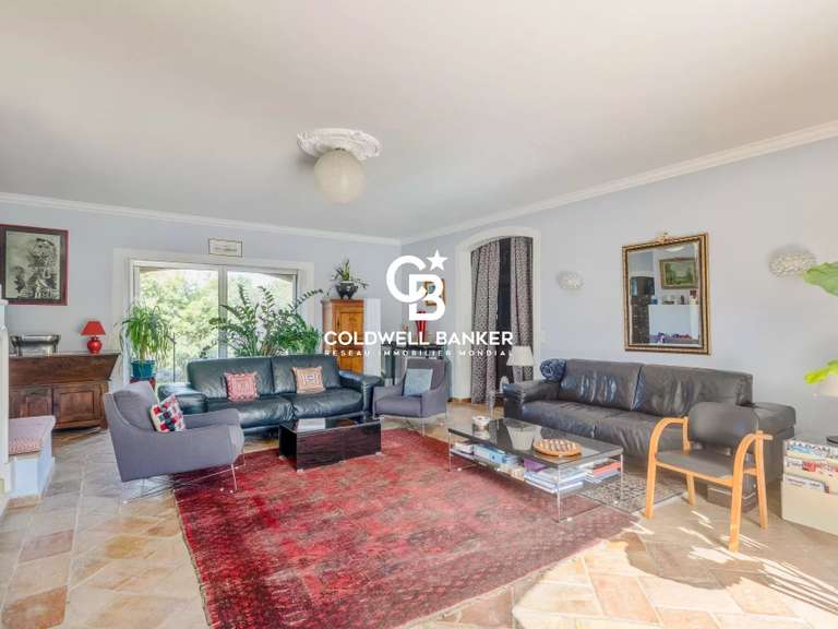 House Sainte-Maxime - 2 bedrooms - 520m²