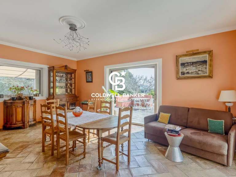 House Sainte-Maxime - 2 bedrooms - 520m²