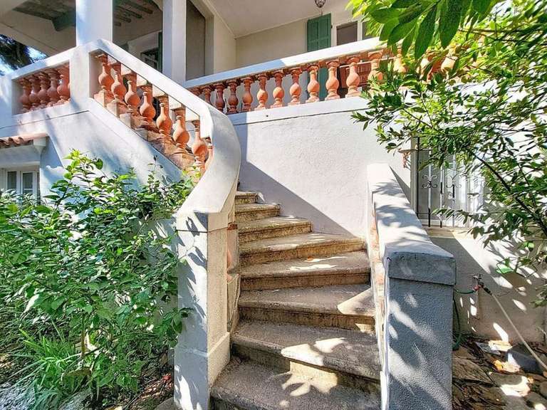 Maison Sainte-Maxime - 6 chambres - 202m²