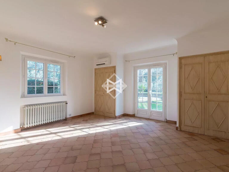 Property Sainte-Maxime - 5 bedrooms - 490m²