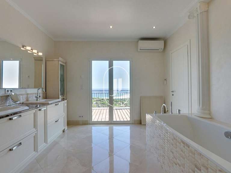 Propriété avec Vue sur mer Sainte-Maxime - 7 chambres - 483m²