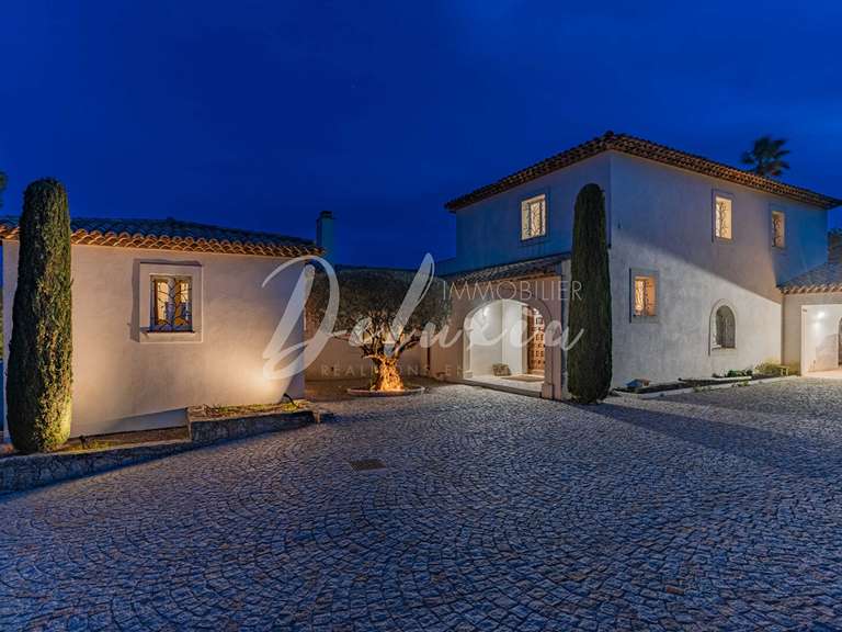 Propriété avec Vue sur mer Sainte-Maxime - 7 chambres - 500m²