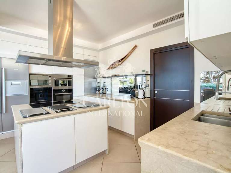 Propriété avec Vue sur mer Sainte-Maxime - 11 chambres - 900m²