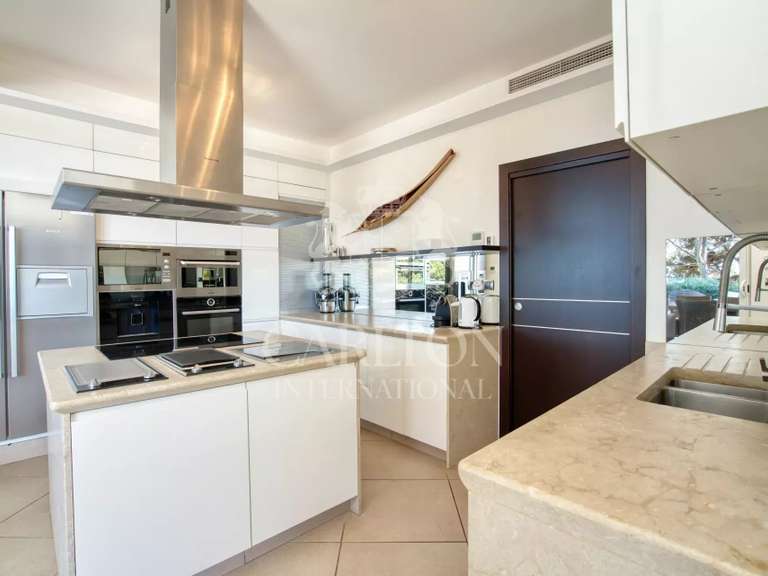 Propriété avec Vue sur mer Sainte-Maxime - 11 chambres - 900m²